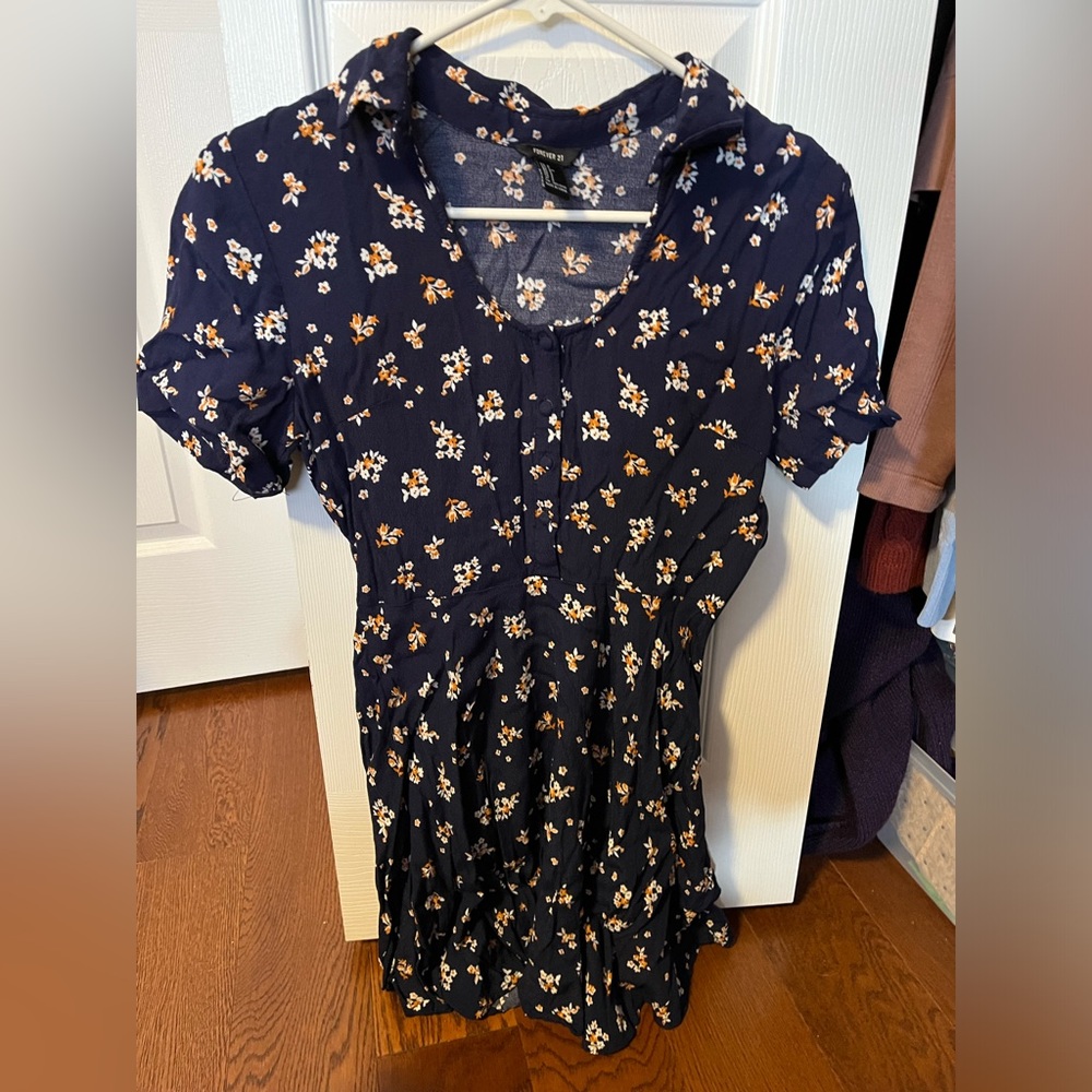 Forever 21 navy blue floral dress size S